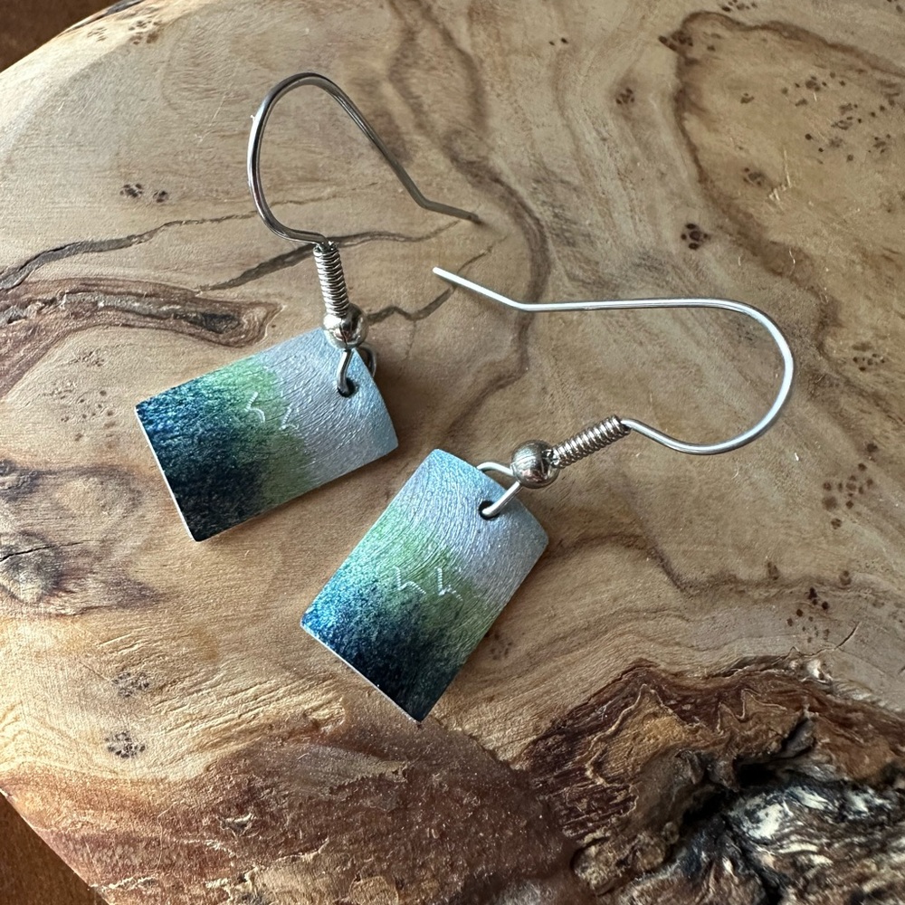Beautiful handmade earrings - like new